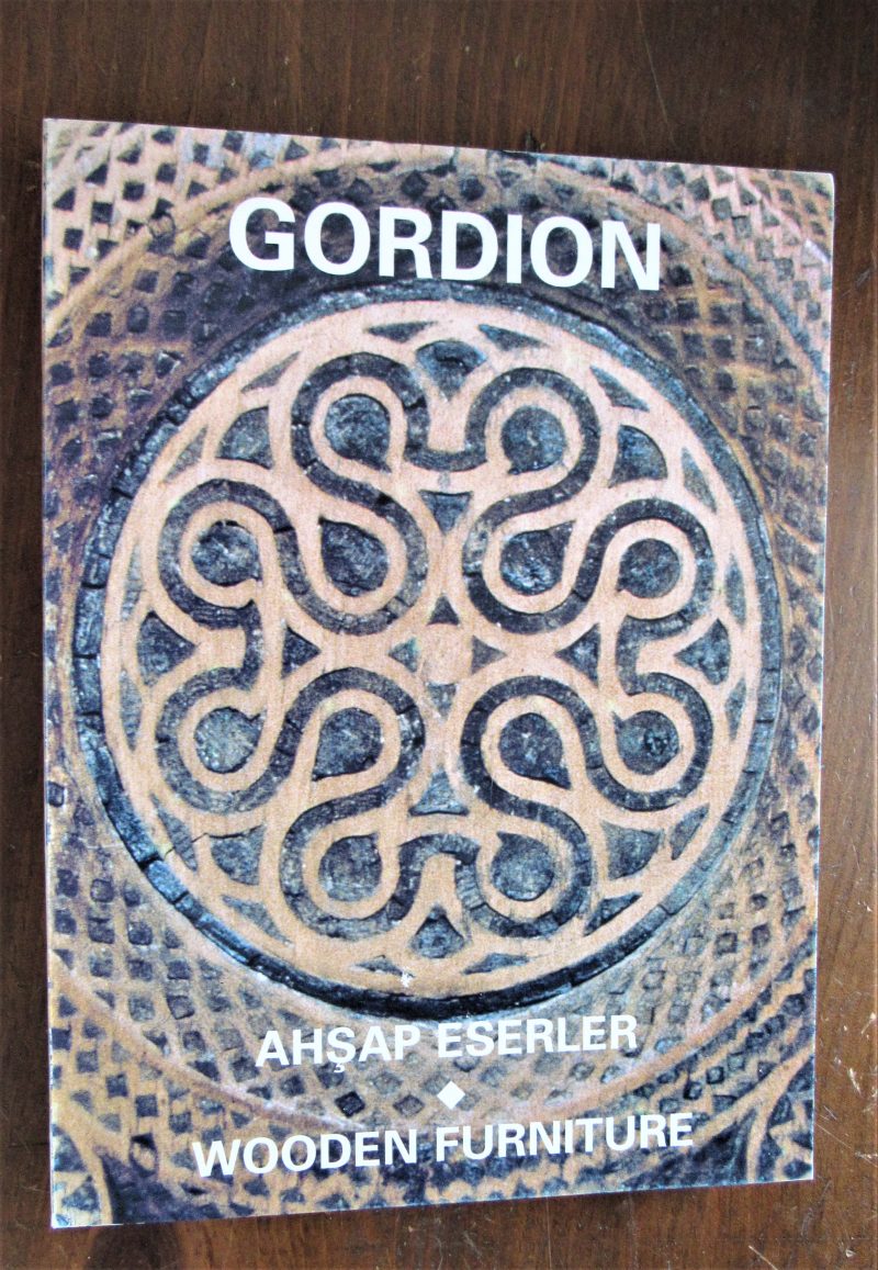 Elizabeth Simpson and Krysia Spirydowicz. Gordion : Ahsap Eserlier : Wood Furniture.
