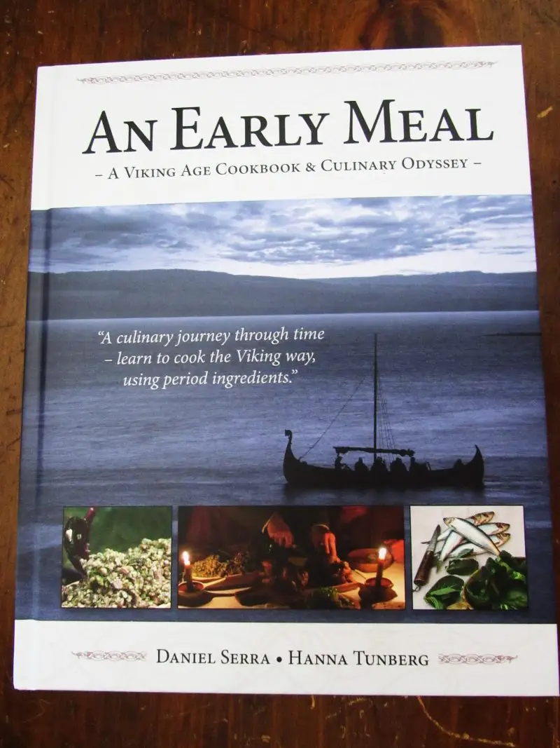 Serra, Daniel and Hanna Tunberg. An Early Meal : A Viking Age.